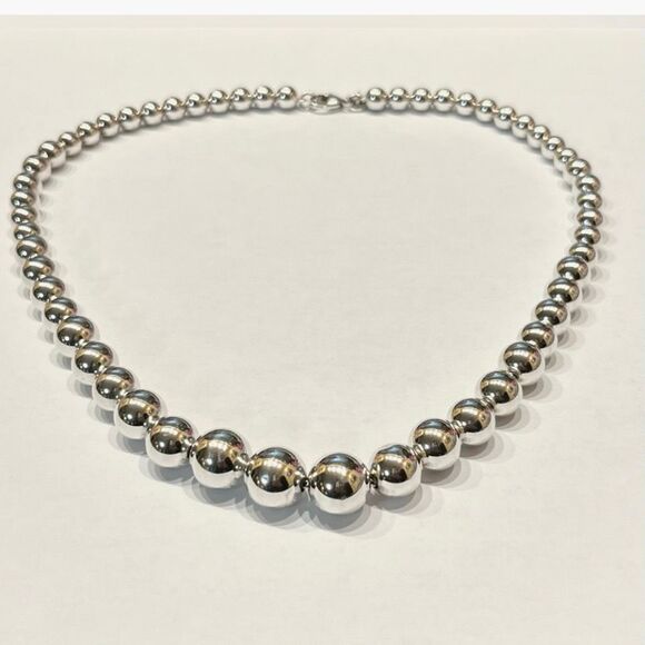 Tiffany & Co Hardwear Graduated Ball Bead Necklace - 925 Silver - 16” - Picture 8 of 15